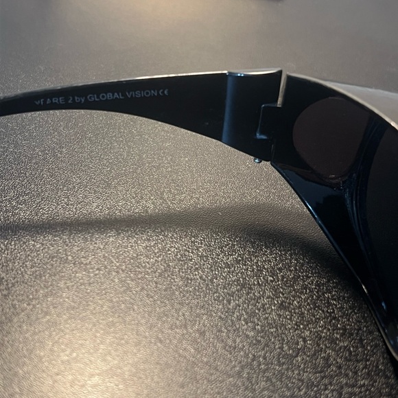Global Vision Black Wearable Tech Glasses - Picture 6 of 8
